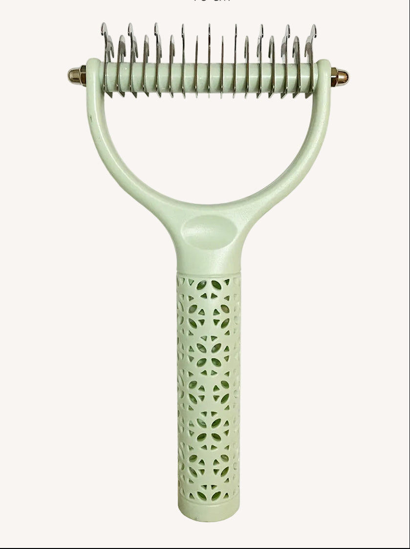 CEPILLO PARA DESENREDAR Y DESLANAR / PET-0867